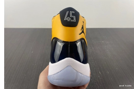 Jordan Air yellow 11 AJ11 and black 0331